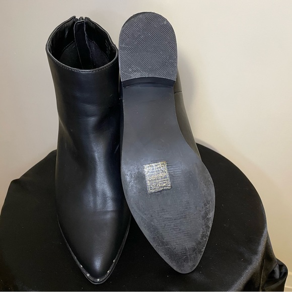 Black Ankle Booties with Zipper | US 9 | EU 39 - Picture 4 of 4